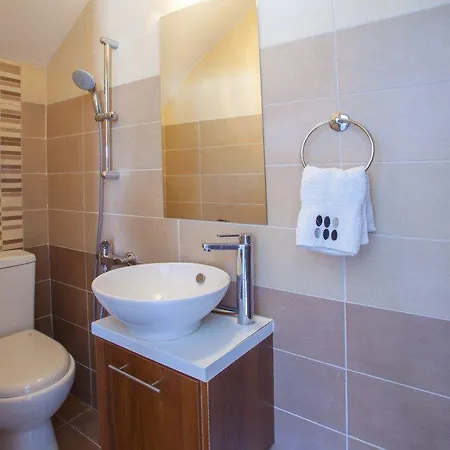 Renting This With Large Private Pool 40 فيلة