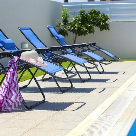 Renting This With Large Private Pool 40