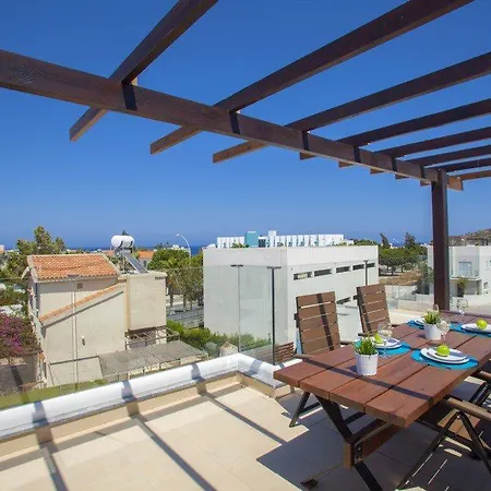 Renting This With Large Private Pool 40